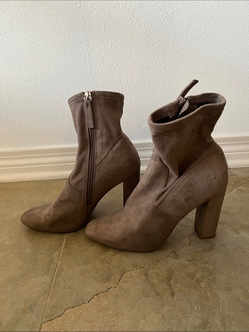 Steve Madden Taupe Suede Block Heel Ankle Boots